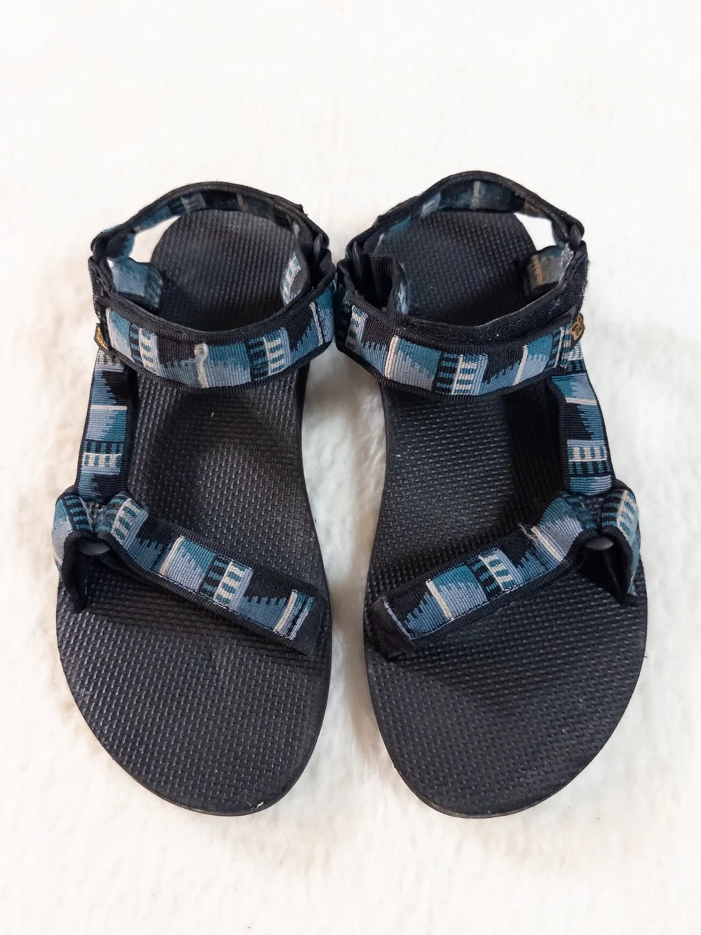 Teva Original Universal Sandals – Men’s Size 12, Blue Aztec Print